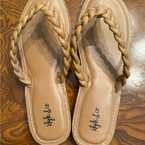 Braided Sandal - Picture 3 of 4